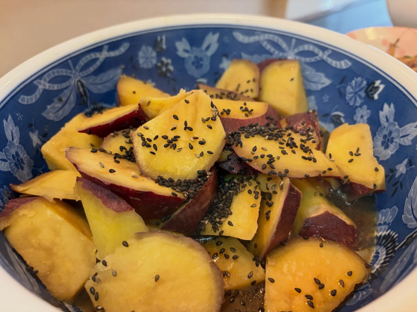 本日は金曜日ですのでキーマカレーを作ってあります！