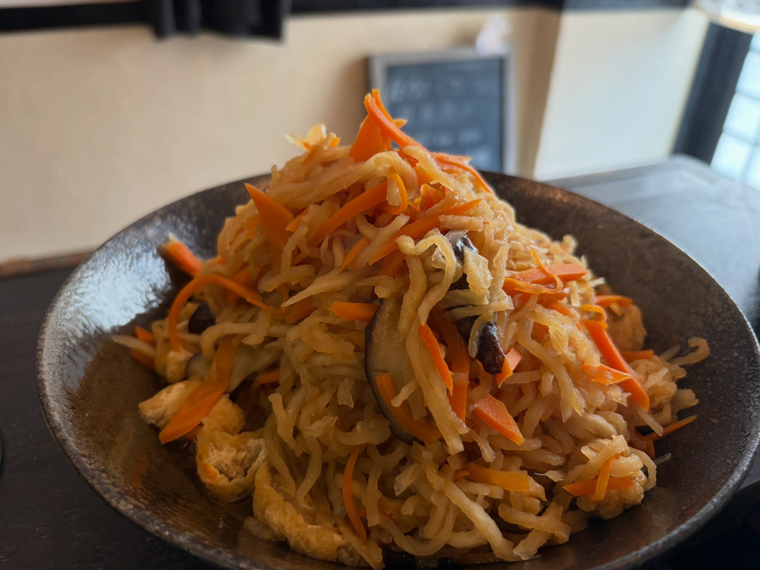 モッツァレラチーズは割いた方が美味しいね😋
